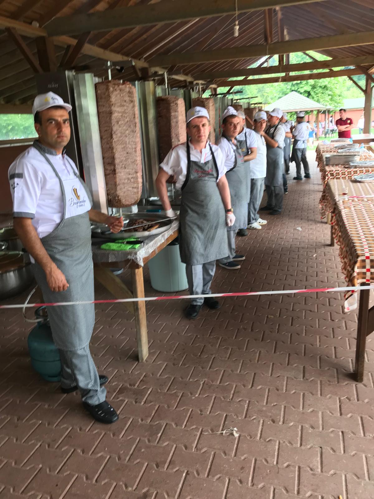 Düğünde et döner standı servisi