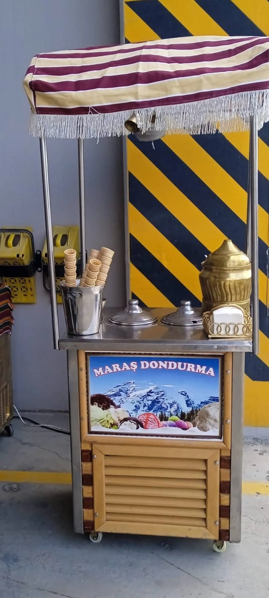 Düğün organizasyonunda dondurma arabası kiralama servis alanı