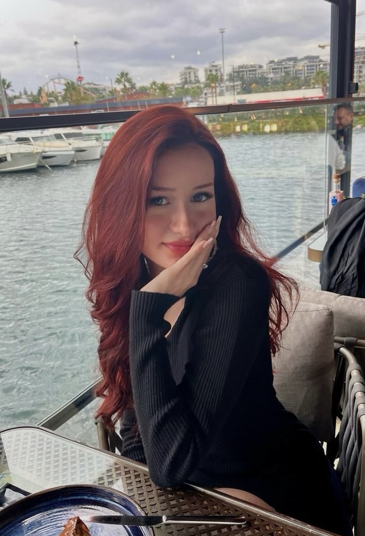 Elif Y. ek fotoğraf