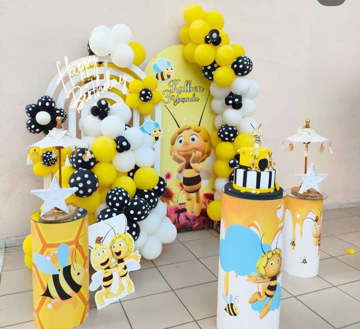 Arı Maya doğum günü masa süslemesi