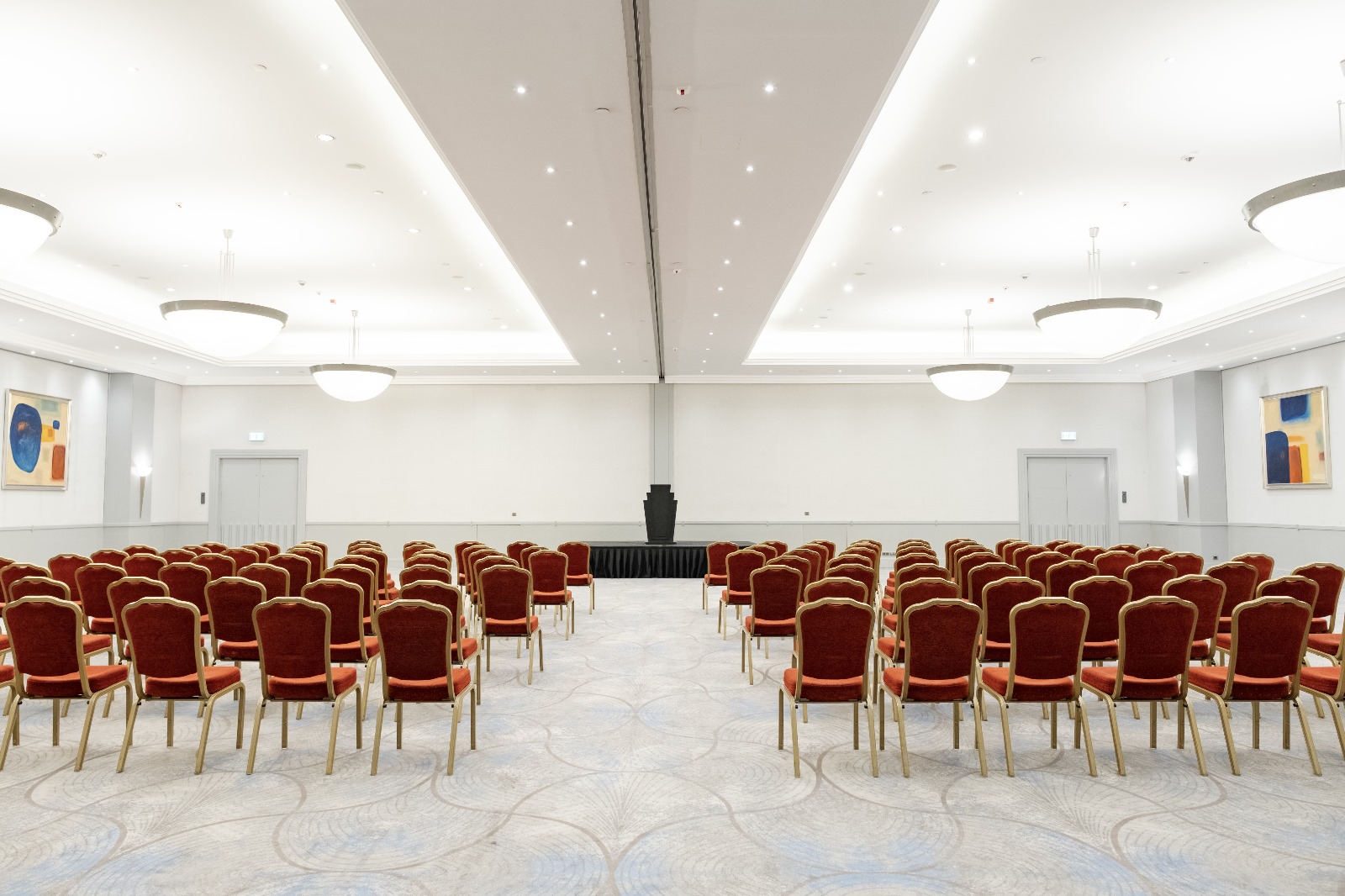 Hilton Sandalye kiralama