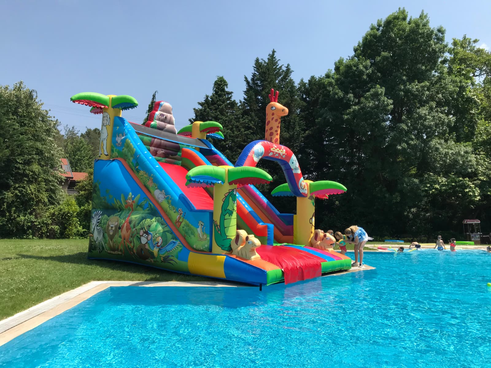  kaydıraklı şişme park